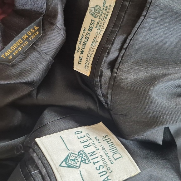 Austin Reed 100% Wool Two Button Blazer - Picture 6 of 17